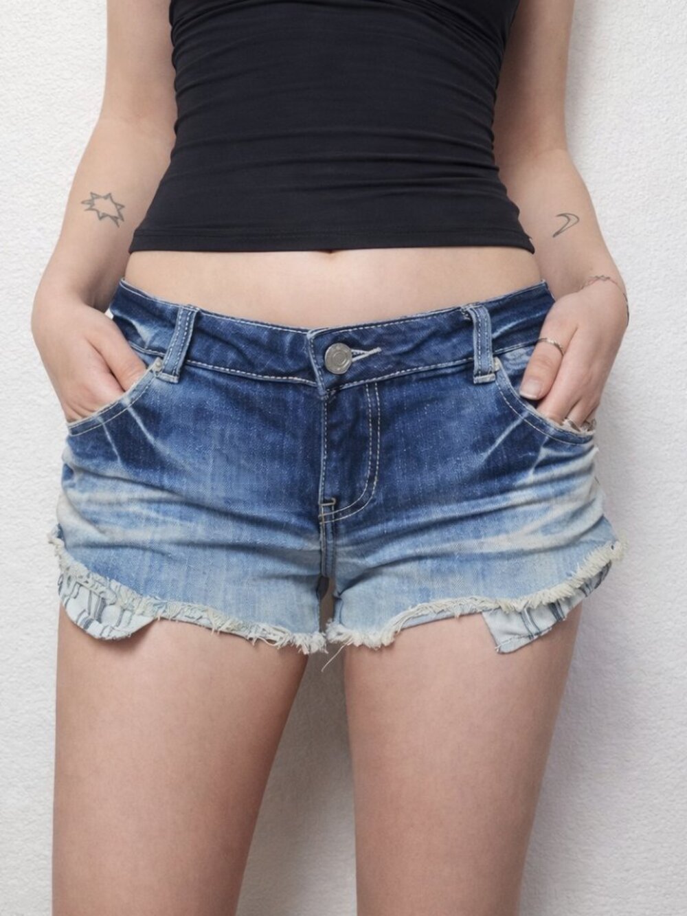 ALMOST FAMOUS Cut Off Denim Shorts